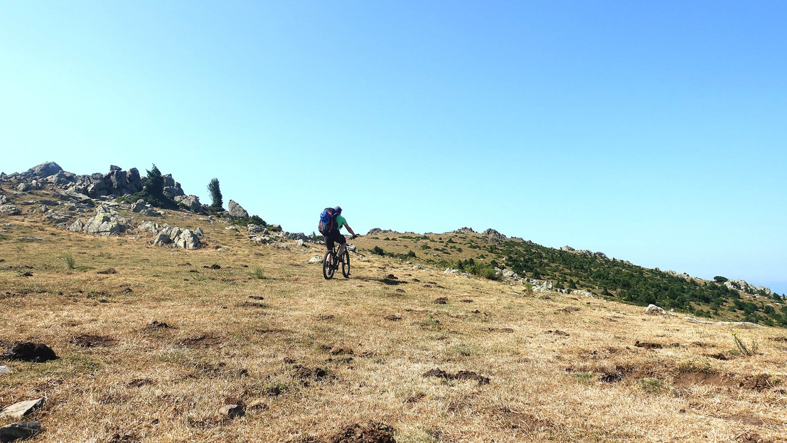 J1, massif des Albères, premiers puigs