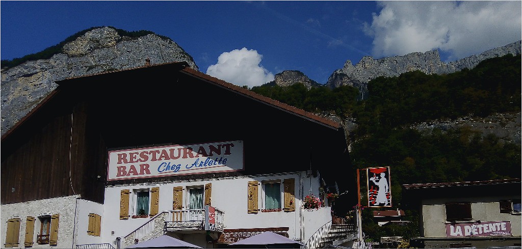 #14 Chez Arlette .................... Chez Arlette ....................