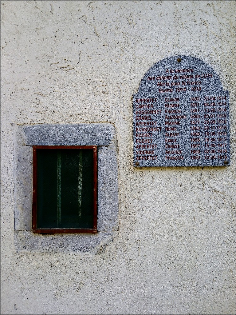 A la mémoire des enfants du village de Luth.