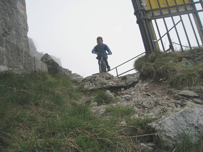 Fort du St-Eynard : Début de la descente au pieds du fort