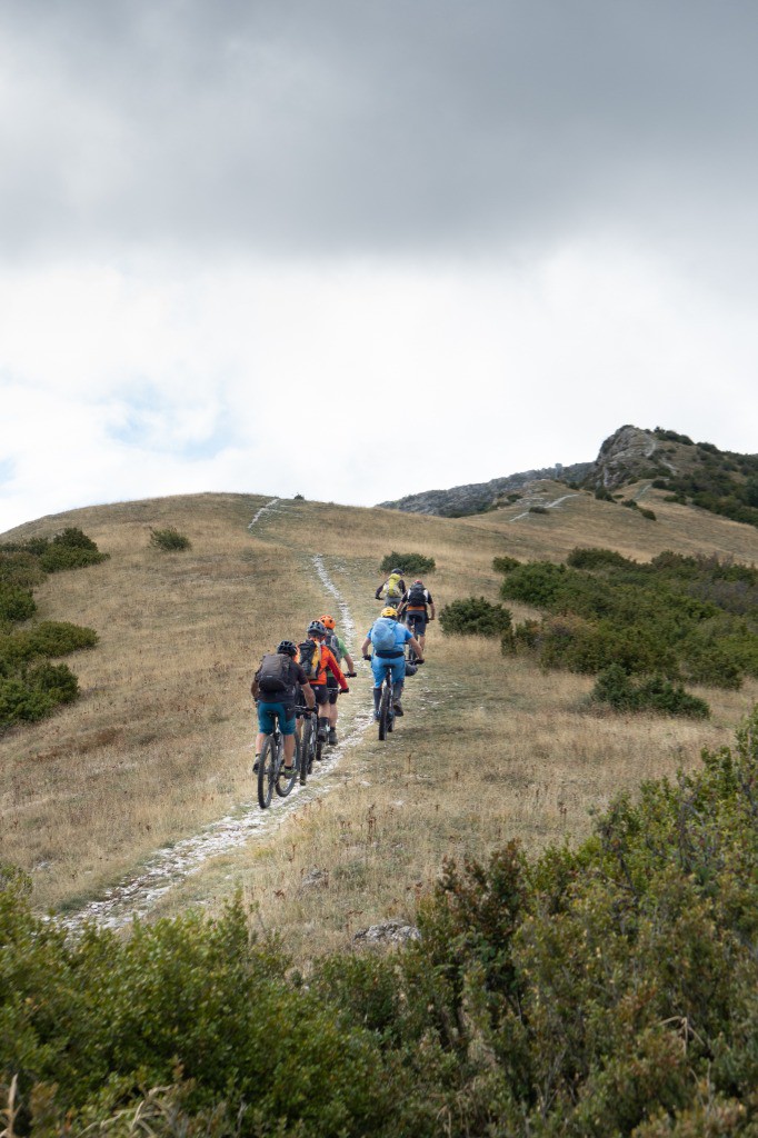 Remontée vers la Montagne de Saint Cyr