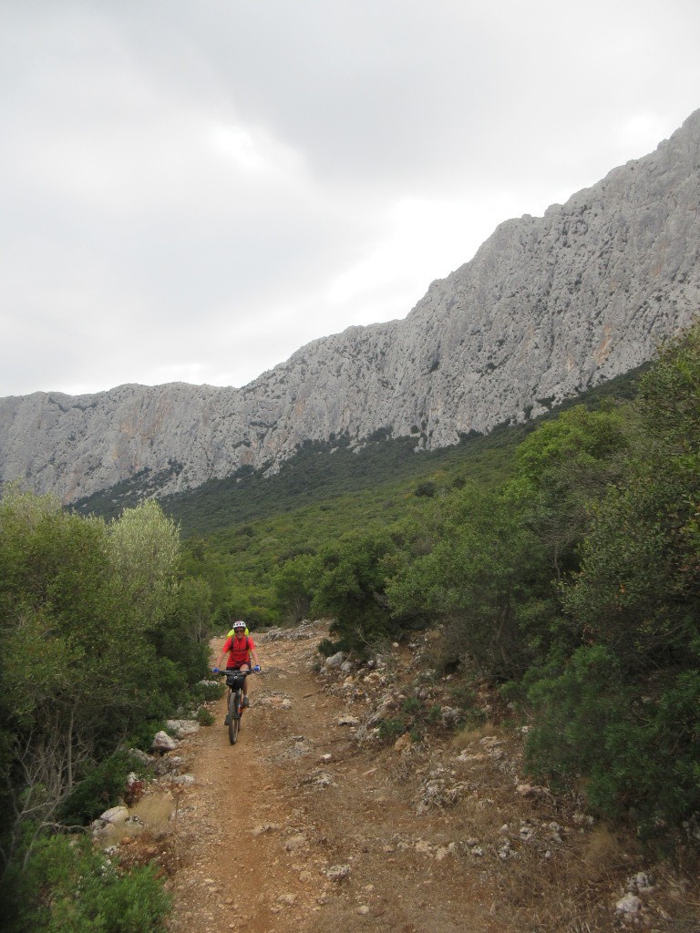 dans la traversée sur Oliena