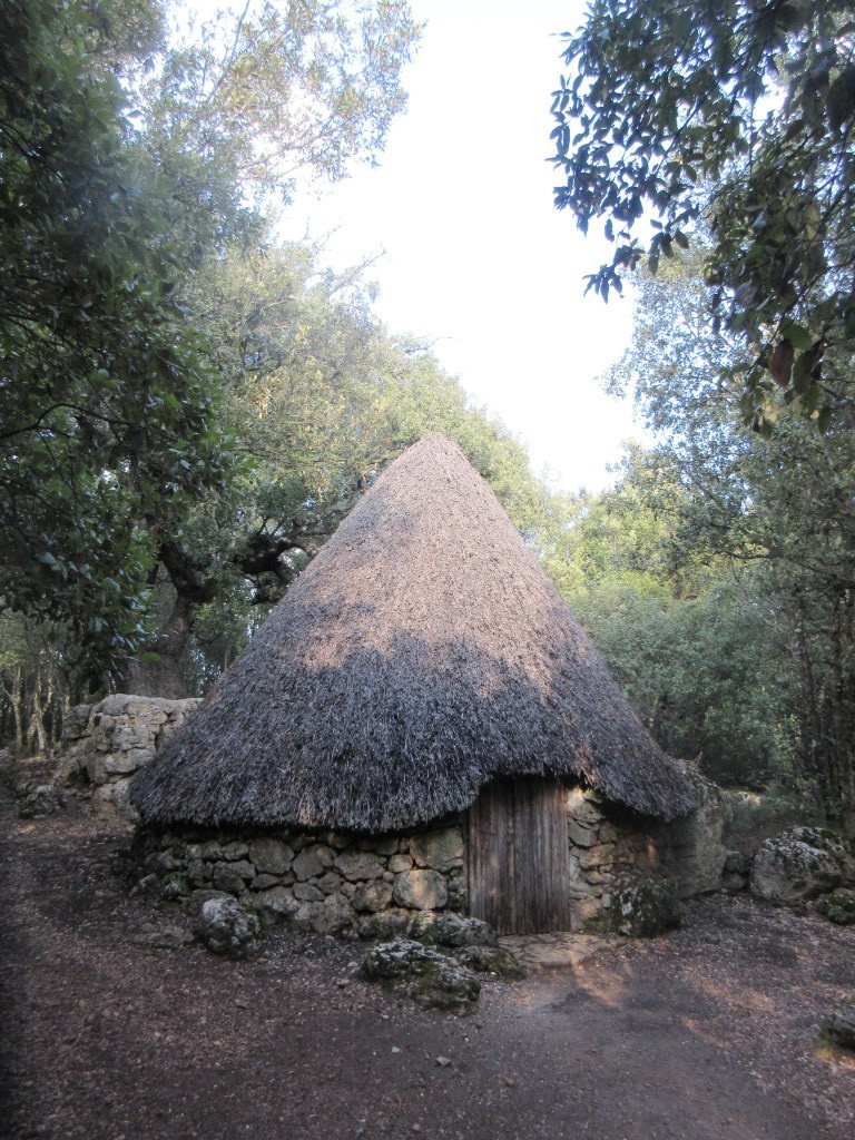 une ancienne cabane de berger reconstituée