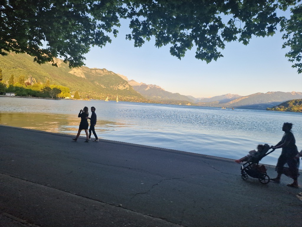 #26 Arrivée au lac Arrivée au lac