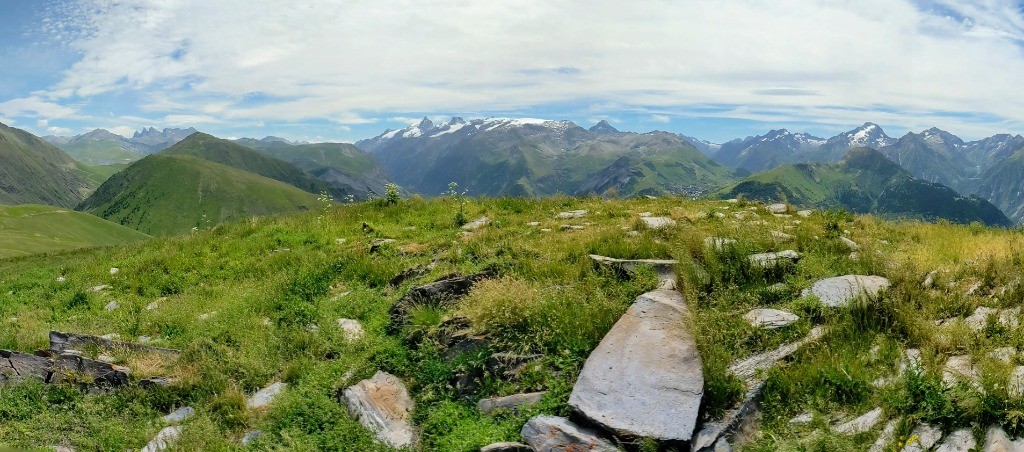 #6 Sommet et la Meije régale le paysage avec aussi Muzelle et Aiguilles d Sommet et la Meije régale le paysage avec aussi Muzelle et Aiguilles d'Arves