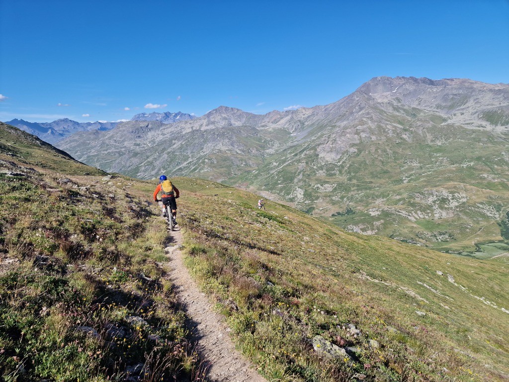 Dernière descente joueuse, single superble, épingles...