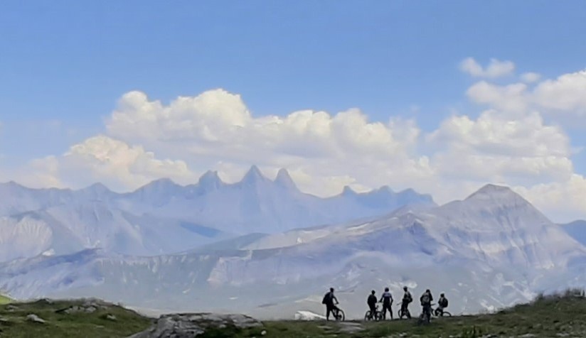 Panorama sous les aiguilles d arves