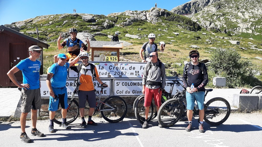 Passage au col de la croix de fer