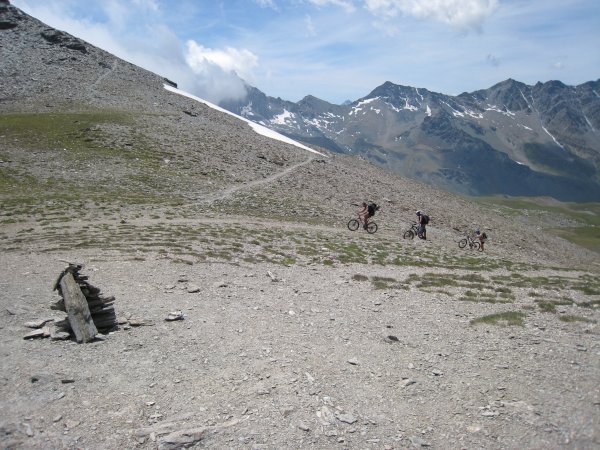 #8 Fourmisdables : Si je vous dit que c Fourmisdables : Si je vous dit que c'est la tête des Toilies derrière les nuages...vous y croyez???