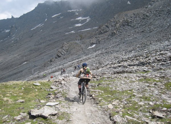 #14 Col de Chamoussière : Là c Col de Chamoussière : Là c'est du sérieux, fini la rigolade dans la decsente !