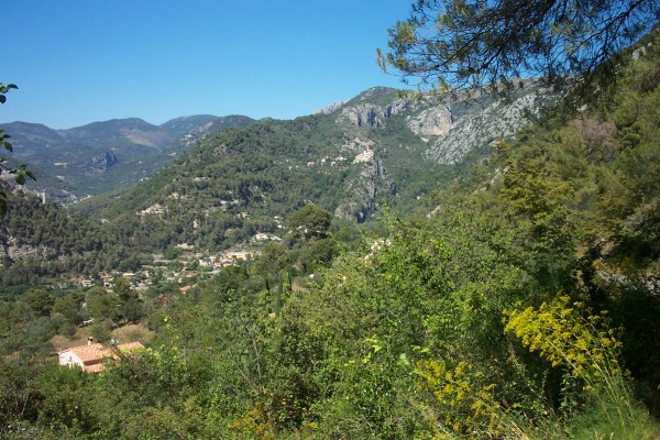 #12 Peillon & la vallée du Pai : En remontant au dessus de Sainte Thècle, il faut se retourner pour admirer le parcours que l Peillon & la vallée du Pai : En remontant au dessus de Sainte Thècle, il faut se retourner pour admirer le parcours que l'on vient de suivre !!!