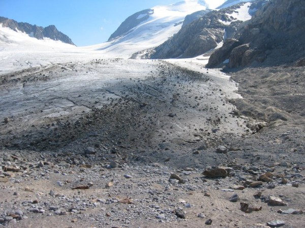 Pic de l'Etendard : Pas chouette le Glacier, il fond à vitesse grand V !!