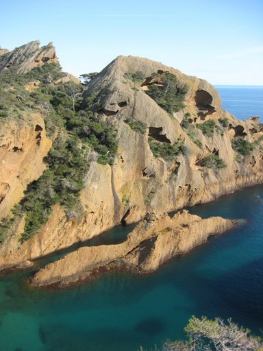 Calanque de Figuerolles : Ca sent légèrement à ce point de vue, les égouts de la Ciotat s'y jettent pas loin...