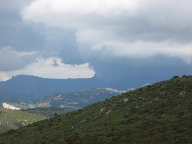 Bertagne dans un orage monstre : Comme la veille, il ne fallait pas aller dans la Sainte Baume