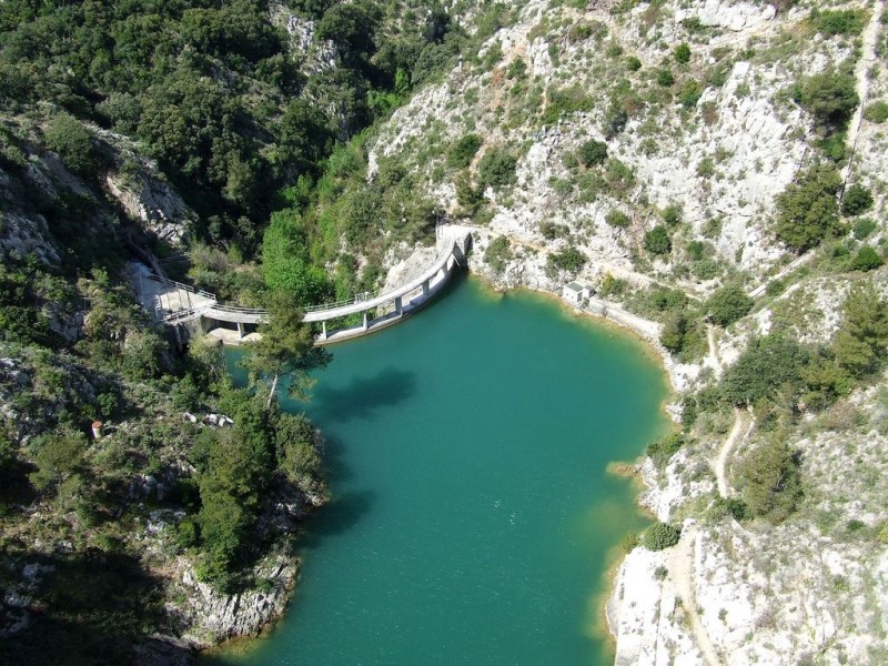 Les eaux de La Cause : Depuis le barrage de Bimont, les eaux de la Cause en route pour le Lac Zola