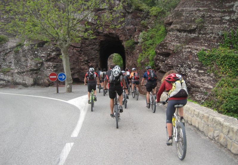 #1 Route des gorges : Restez groupiiir ! Route des gorges : Restez groupiiir !