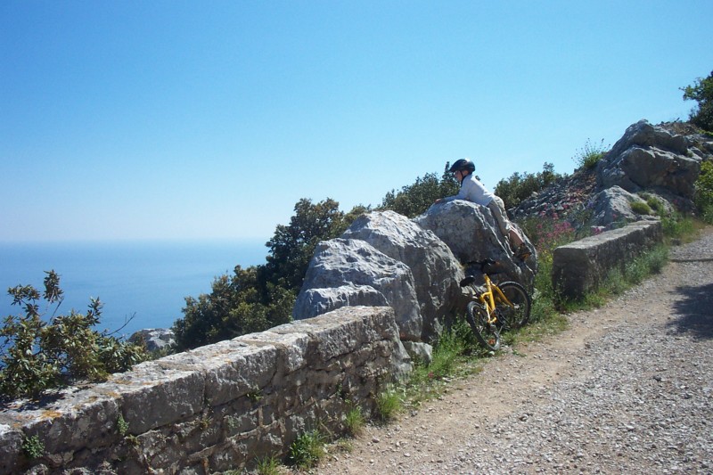 #1 Pause durant la montée : Petite pause contemplation durant la montée Pause durant la montée : Petite pause contemplation durant la montée