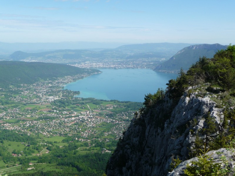 Croix d'Entrevernes : annecy et son lac vu du sommet