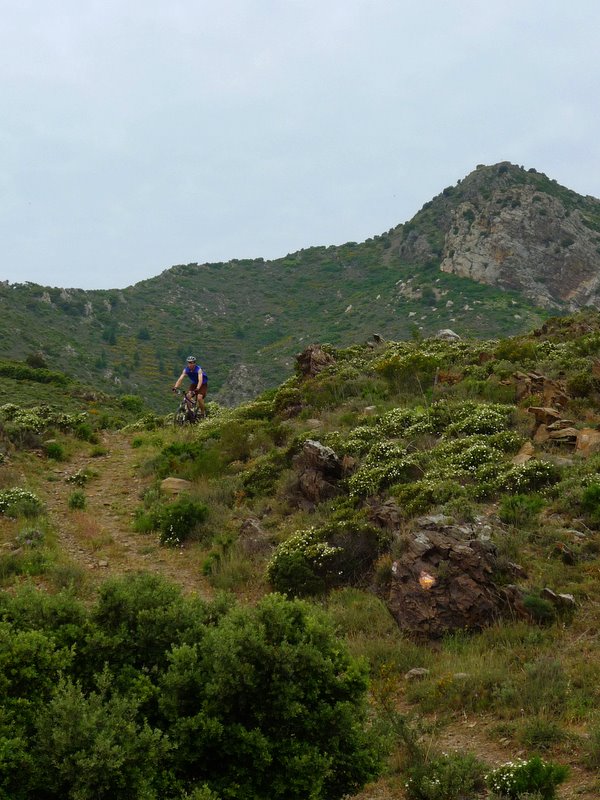 Frontière : Un p'tit bout de piste à la frontière Espagnole au Coll de la Farella