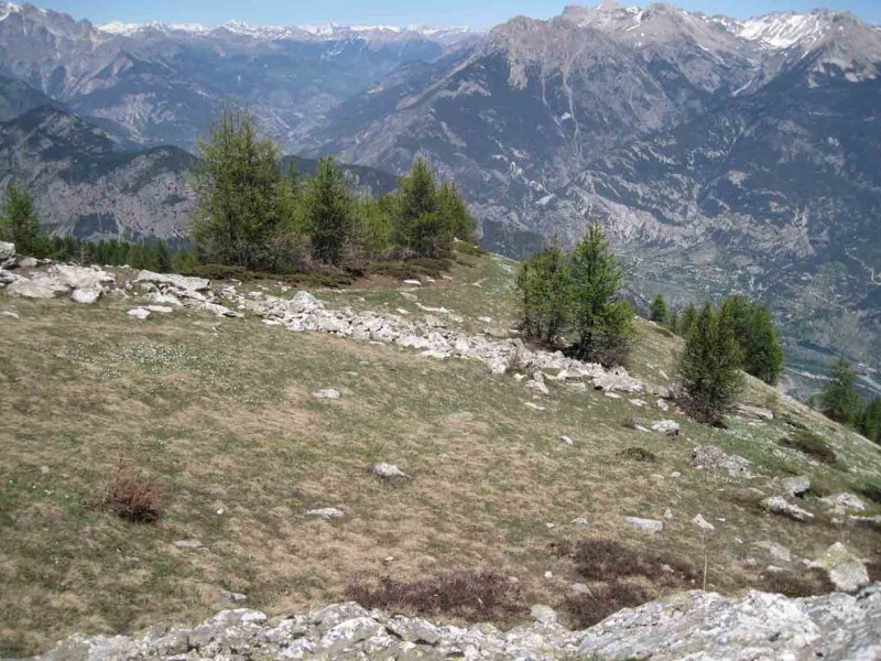 #12 Col de Tramouillon : A partir de là commence une fantastique descente, d Col de Tramouillon : A partir de là commence une fantastique descente, d'abord sur une crête un peu technique