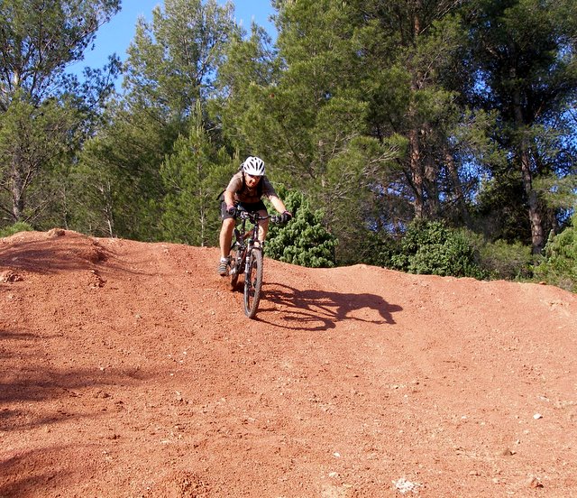 #1 Salagou ? : Colorado Provençal ?....non, nous sommes bien dans les Alpilles ! Salagou ? : Colorado Provençal ?....non, nous sommes bien dans les Alpilles !