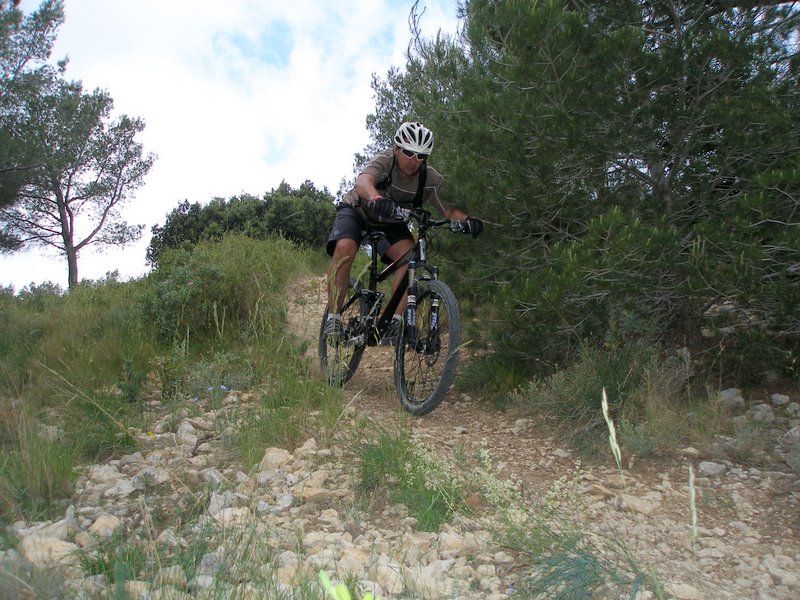 #8 Derniére descente : Au dessus de St Rémy de Provence Derniére descente : Au dessus de St Rémy de Provence