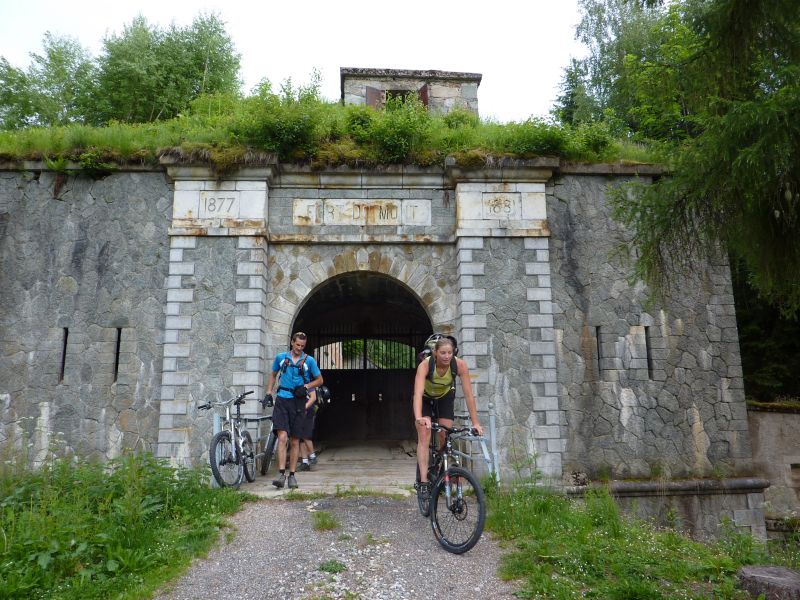 Fort du Mont : Allez on a déjà fait la moitié du D+ quand on est ici