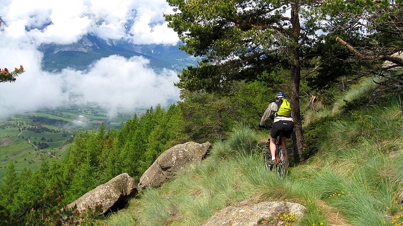 #3 Descente du GR50 : sur le canal de Malcros Descente du GR50 : sur le canal de Malcros