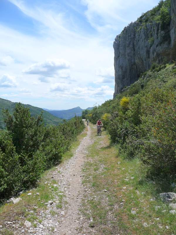 #4 Vallon du Bau : Descente du vallon du Bau Vallon du Bau : Descente du vallon du Bau