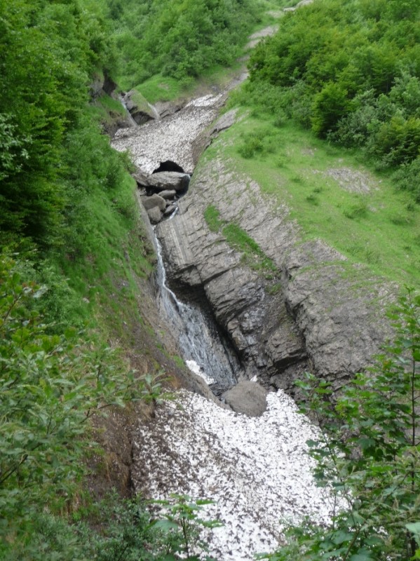 Combe Fort : Un des ruisseaux traversés à la descente