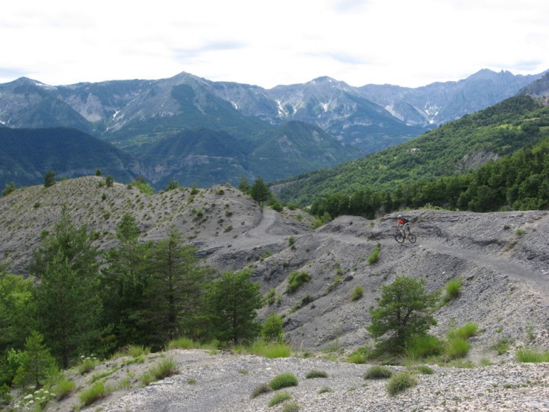 #16 Villeplane -> Sussis : Spéciale des terres noires de Chateauneuf d Villeplane -> Sussis : Spéciale des terres noires de Chateauneuf d'Entraune