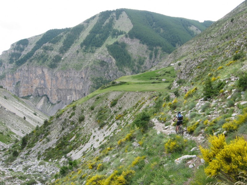 #7 Colmars -> Villeplane : Descente sur les cabanes du Prey Colmars -> Villeplane : Descente sur les cabanes du Prey