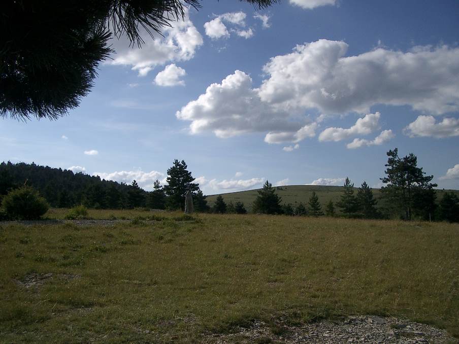 Causse de Sauveterre : Après le hameau de Paros