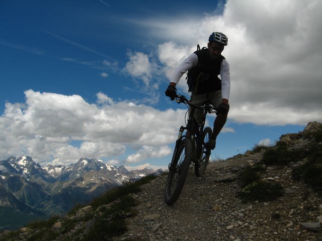 #17 Florent : en contre jour dans la descente SE Florent : en contre jour dans la descente SE
