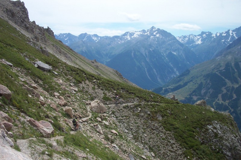 #9 Descente prudente : Mais bientôt on va pouvoir lâcher les chevaux. Descente prudente : Mais bientôt on va pouvoir lâcher les chevaux.