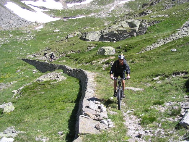 chemin muletier : si cela pouvait être comme cela jusqu'en bas ! mais non.