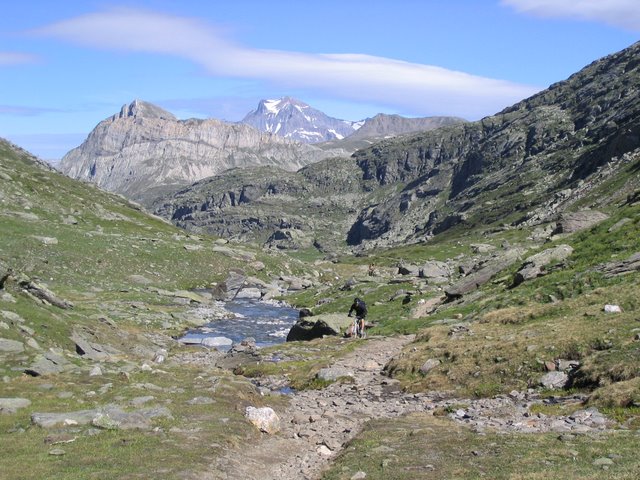 vers le lac : ca se redresse un peu