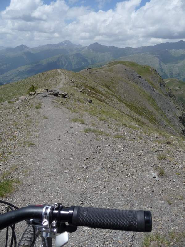 #2 Crête de Gilly : La descente s Crête de Gilly : La descente s'annonce pas mal...
