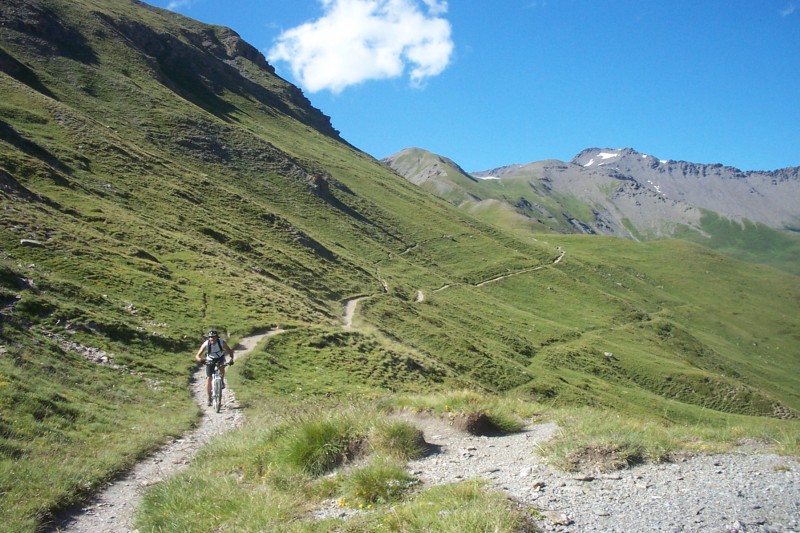 Direction Aiguilles : Dévalée à Mach 12