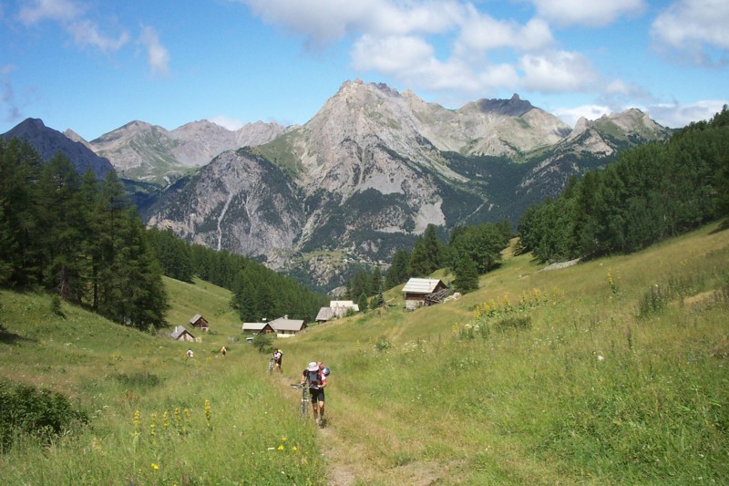 #4 Chalets de Bramousse : Après c Chalets de Bramousse : Après c'est alternance de Poussage et de Pédalage