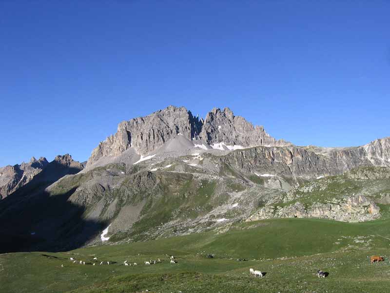#8 le Grand Séru : le plateau supérieur roule jusqu le Grand Séru : le plateau supérieur roule jusqu'au col des Méandes