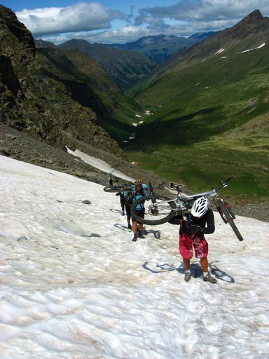 Col Valante : portage avant le col Valante