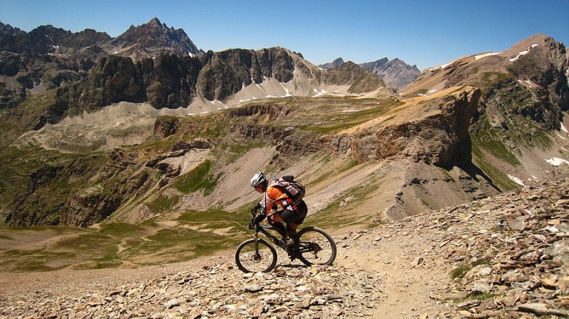 Monte Bellino : Maud et le Monte Maniglia en arrière plan