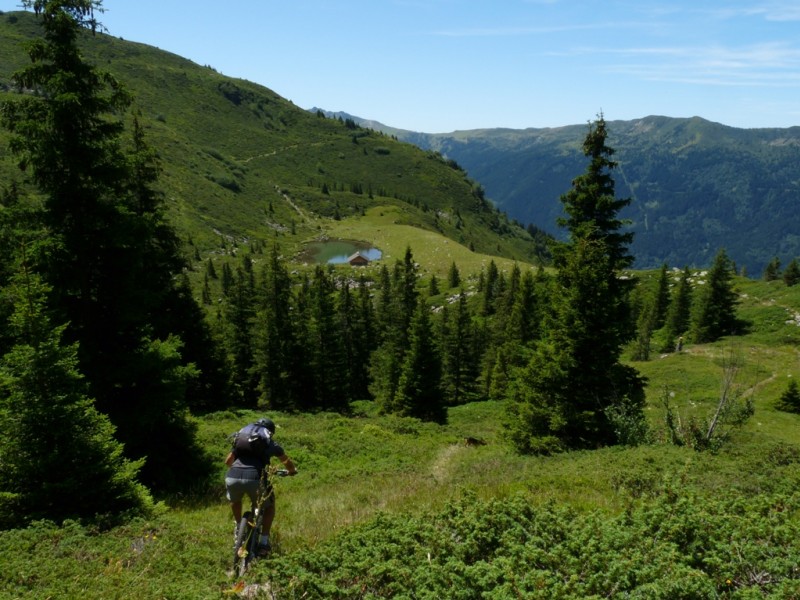 Descente : Dans le première partie de la descente assez trialisante.