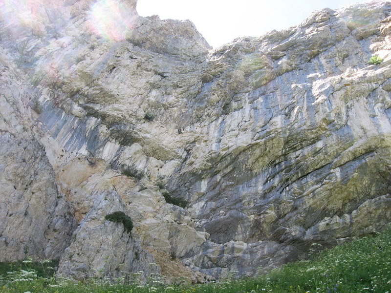 Bouclette en Vercors Oriental : Mur des Sarrasins