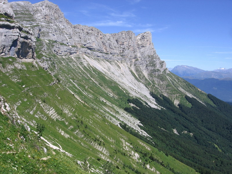 Bouclette en Vercors Oriental : Cheminement du monotrace du Balcon Est en direction du Pré Achard (Col de L'Arzelier)