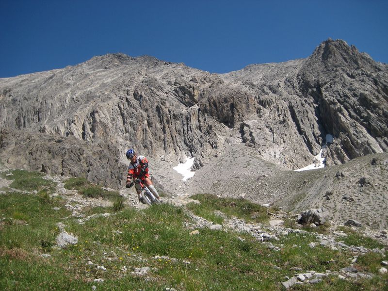 #12 Sous le col du Chaberton : Un peu moins pourri ;-) Sous le col du Chaberton : Un peu moins pourri ;-)