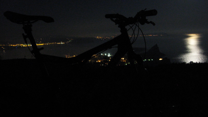 #2 Full Moon Cap Canaille : un peu blur cette photo non ? Full Moon Cap Canaille : un peu blur cette photo non ?