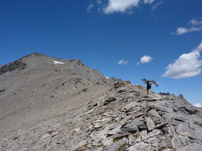 #3 Portage : Sur belle crête en schiste Portage : Sur belle crête en schiste