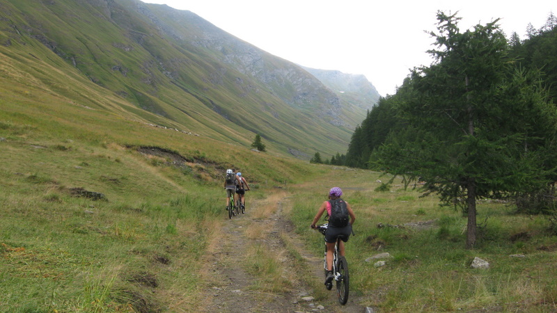 #2 Montée au Col St Martin : Après un passage raide, toujours paisible Montée au Col St Martin : Après un passage raide, toujours paisible